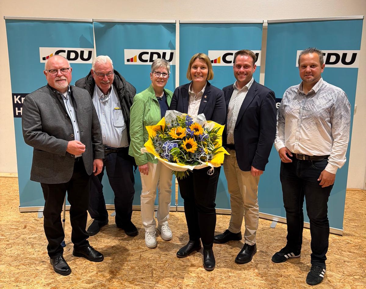 Unsere Delegierte von links nach rechts: Walter Junker, Josef F. Switalla, Hildegart Junker, Anna Stelten, Robert Kohnen, Marcel Derichs. Nicht im Bild  Oliver Walther.